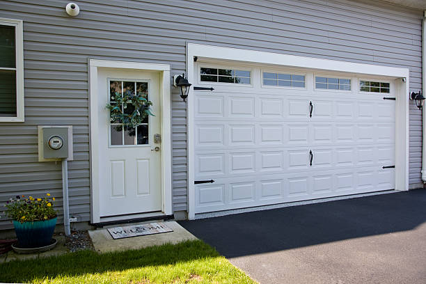 24/7 Emergency Garage Door Panel Replacement experts in Lower Burrell, PA